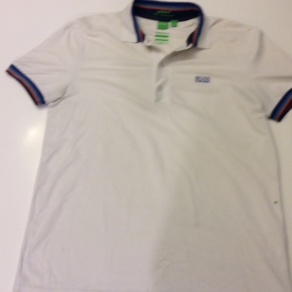 Men’s Hugo Boss Vintage button up  size medium slim fit - Picture 2 of 4